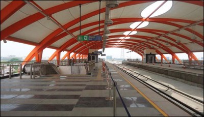 Lahore: Orange Line train