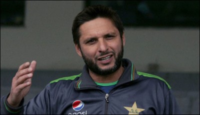 I will talk to management, Afridi