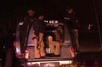 Karachi police arrest 3